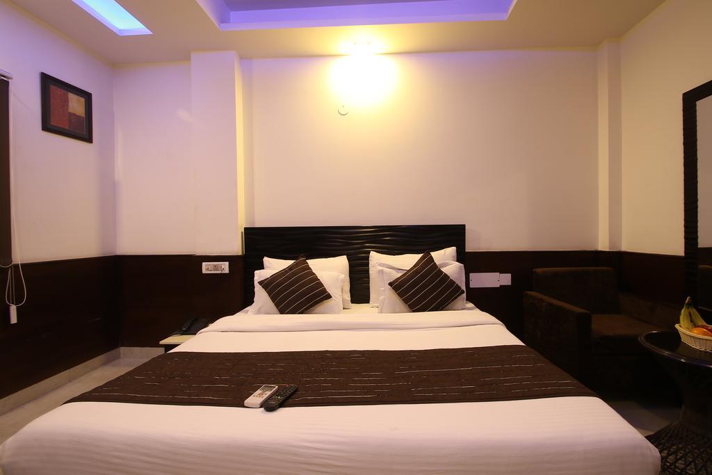 Hotel Hill Palace -Near Karol Bagh Metro Station Delhi  Exterior foto