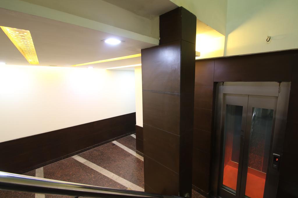 Hotel Hill Palace -Near Karol Bagh Metro Station Delhi  Exterior foto