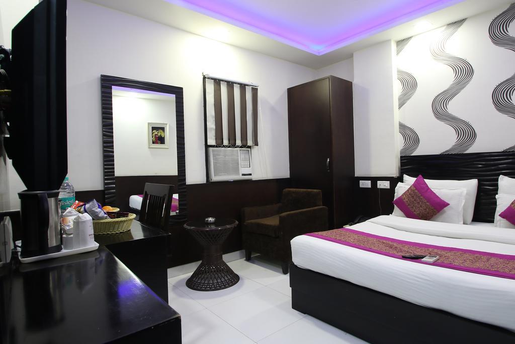 Hotel Hill Palace -Near Karol Bagh Metro Station Delhi  Exterior foto
