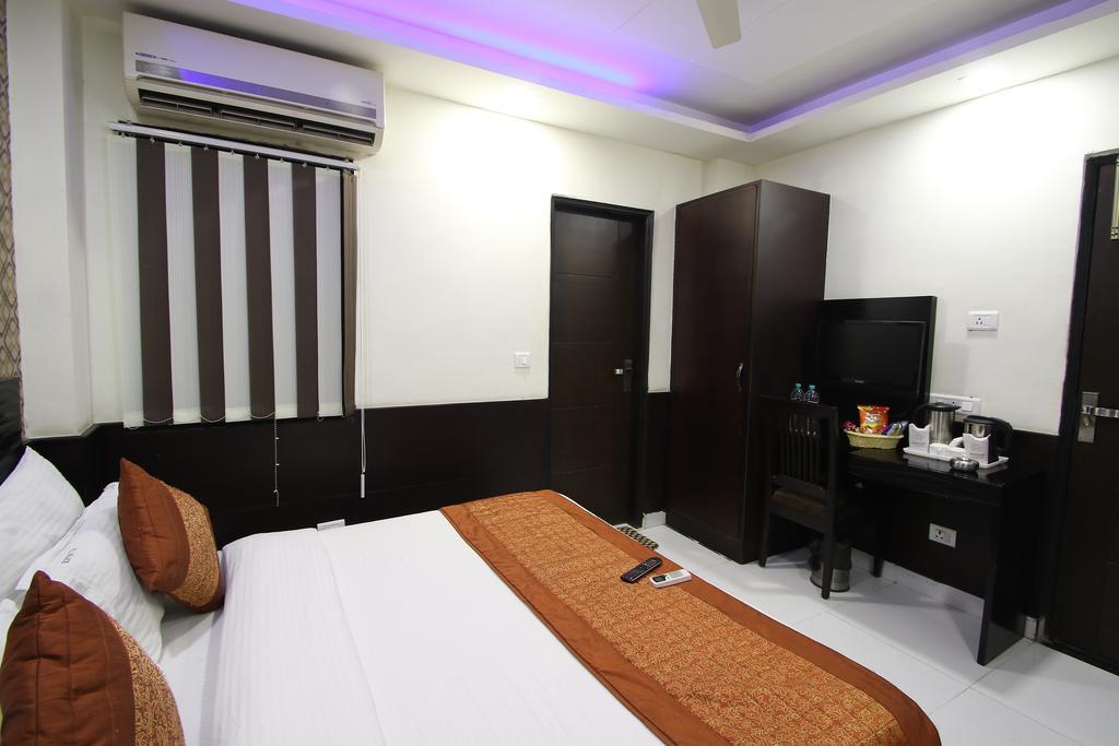 Hotel Hill Palace -Near Karol Bagh Metro Station Delhi  Exterior foto