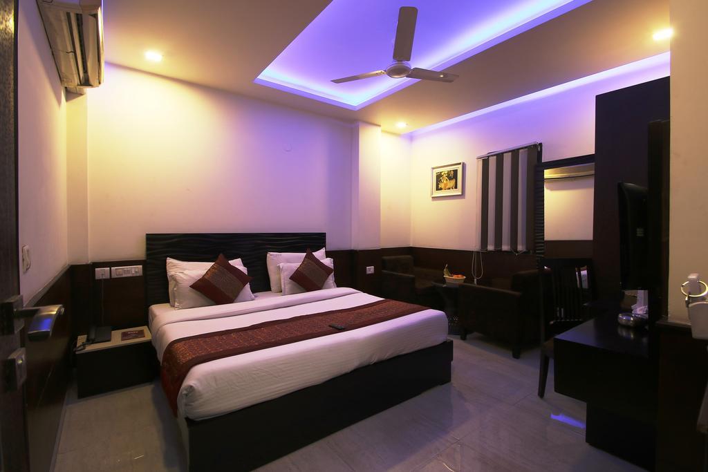 Hotel Hill Palace -Near Karol Bagh Metro Station Delhi  Exterior foto