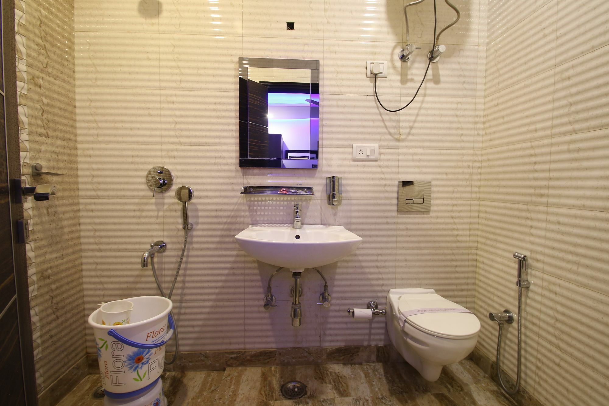 Hotel Hill Palace -Near Karol Bagh Metro Station Delhi  Exterior foto